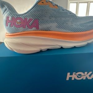 Hoka One One Womens Clifton 9 Performance Running Shoes Sneakers BHFO 9081